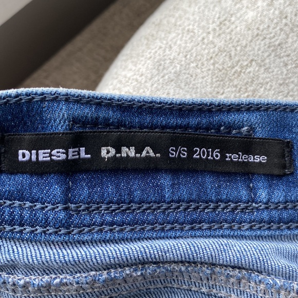 👖Diesel distressed/ patched jeans. Relaxed skinny low waist size 29 - Picture 10 of 16